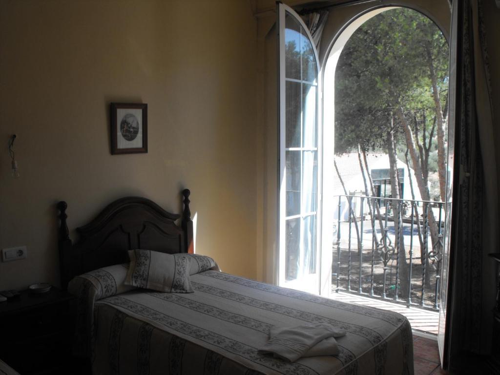 Hostal Nicol'S Hotel Luque ภายนอก รูปภาพ